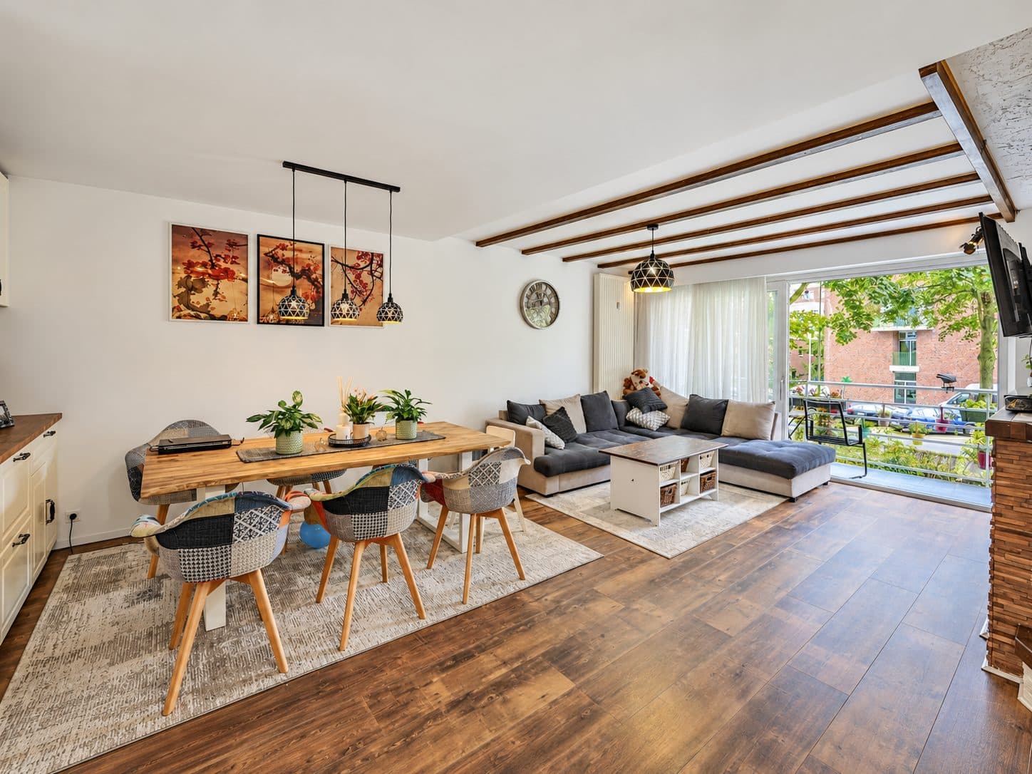 Volledig gerenoveerd 3-slaapkamerappartement met 2 terrassen in Borgerhout!